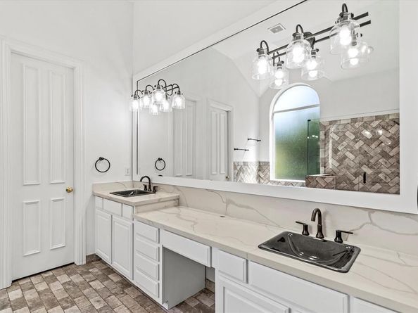6089  Dripping Springs Drive , Frisco Texas 75034