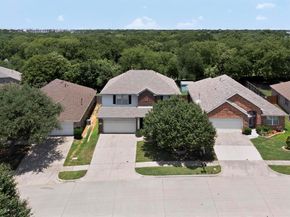 848  Ridge Point Drive , Grand Prairie Texas 75052