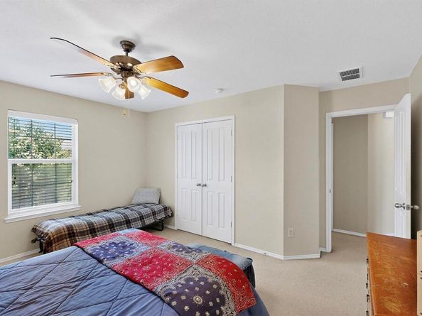 848  Ridge Point Drive , Grand Prairie Texas 75052