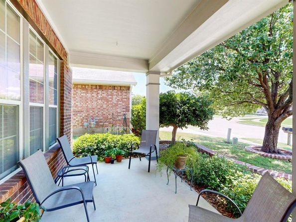 848  Ridge Point Drive , Grand Prairie Texas 75052