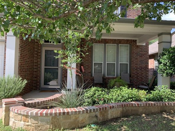848  Ridge Point Drive , Grand Prairie Texas 75052