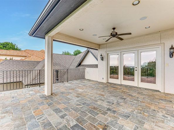 2412  Versailles Drive , Heath Texas 75032