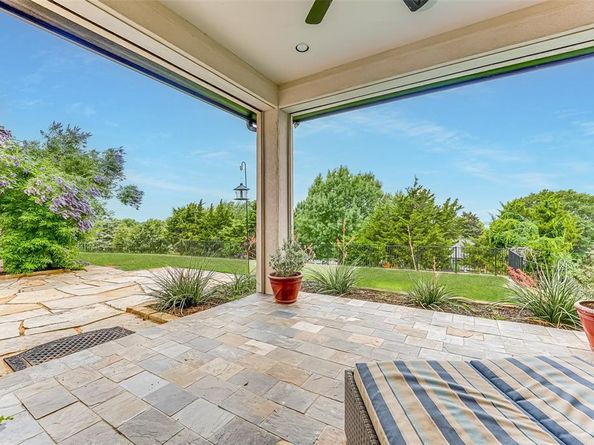 2412  Versailles Drive , Heath Texas 75032