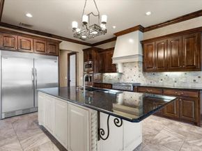 2412  Versailles Drive , Heath Texas 75032
