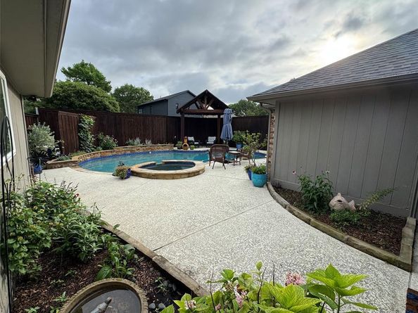1104  Chesterton Drive , Richardson Texas 75080