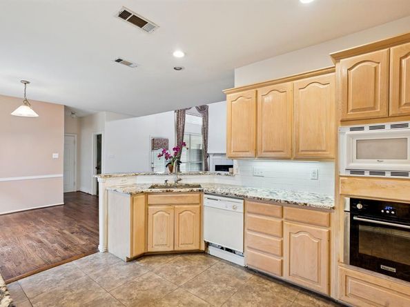 2036  Camelot Drive , Lewisville Texas 75067