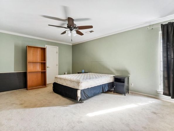 5205  Blue Valley Court , Fort Worth Texas 76112