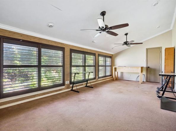 5205  Blue Valley Court , Fort Worth Texas 76112