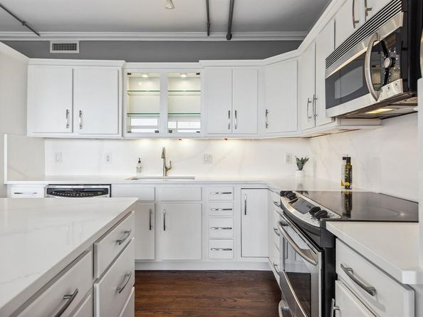 6211 W Northwest   701, Dallas Texas 75225
