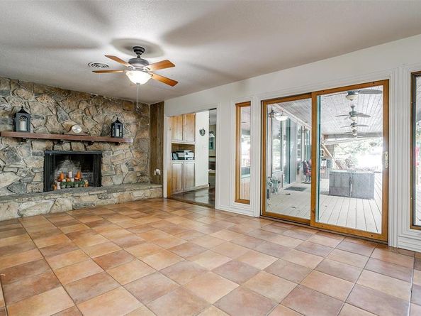 264  Shoreline Drive N, Azle Texas 76020