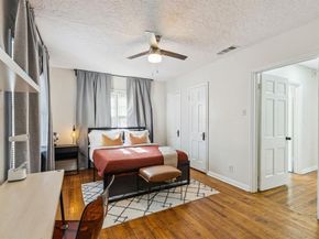 2435 W 10th Street , Dallas Texas 75211