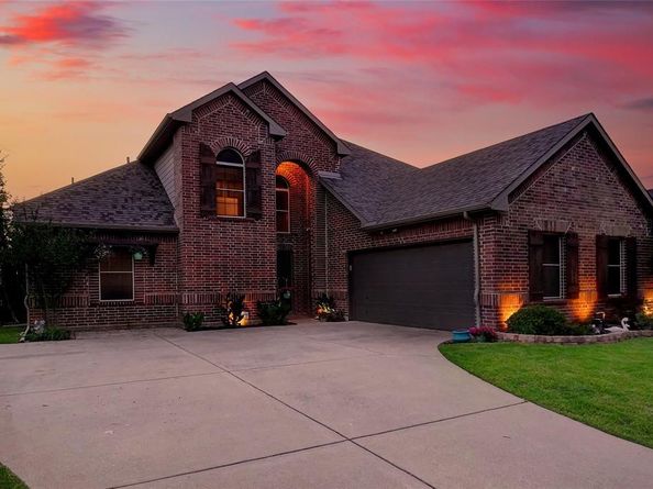 6008  Thistle Way , Denton Texas 76210