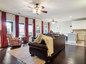 6008  Thistle Way , Denton Texas 76210
