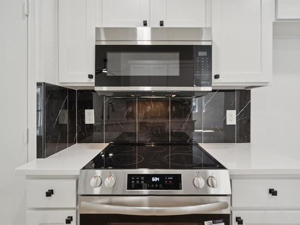 1742  Canterbury Lane , Lewisville Texas 75067