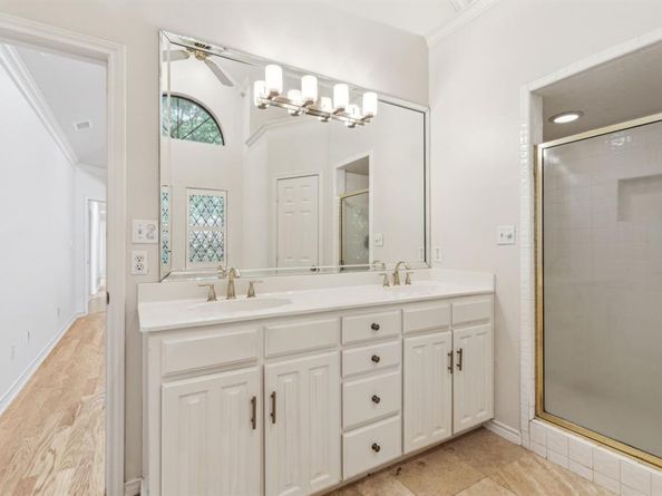 6792  Northcreek Lane , Dallas Texas 75240