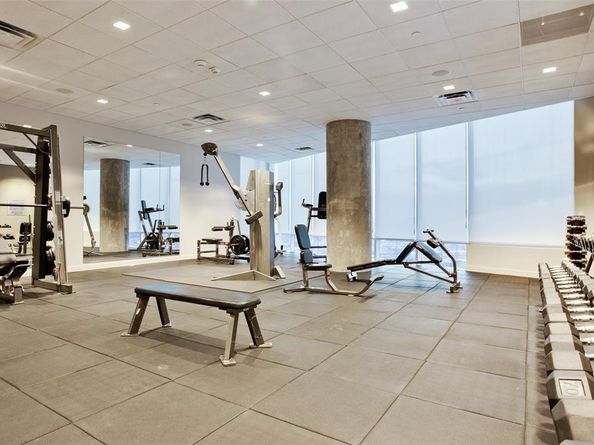 2430  Victory Park Lane  1906, Dallas Texas 75219