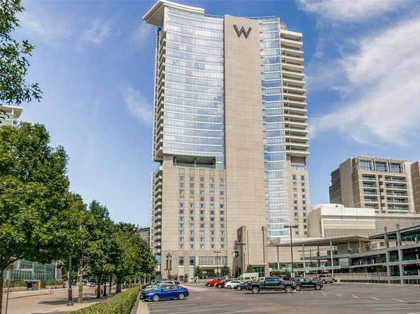 2430  Victory Park Lane  1906, Dallas Texas 75219