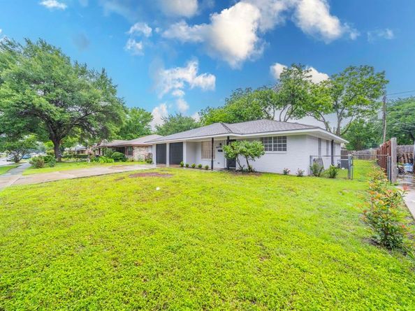 1725  Camara Court , Grand Prairie Texas 75051