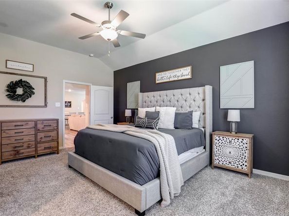 1052  Maidenhair Lane , Crowley Texas 76036