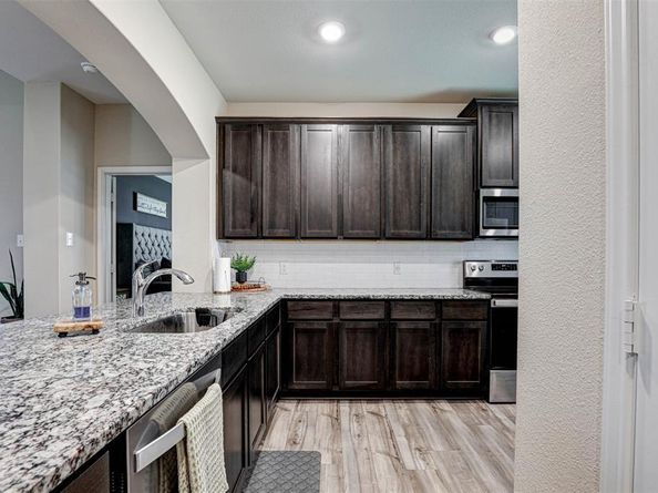 1052  Maidenhair Lane , Crowley Texas 76036