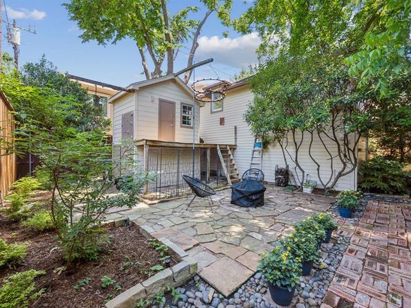 6329  Richmond Avenue , Dallas Texas 75214