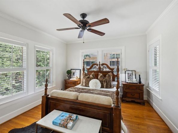 6329  Richmond Avenue , Dallas Texas 75214