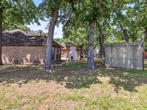 2126  Los Robles Street , Grapevine Texas 76051