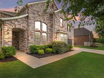 2540  Bottlebrush Drive 