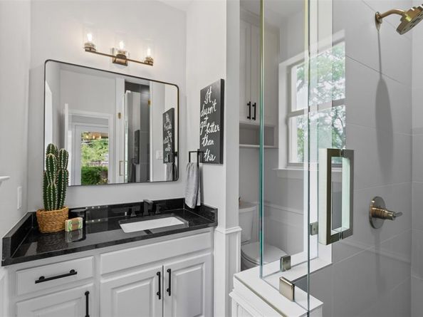 2109  Greta Lane , Fort Worth Texas 76120
