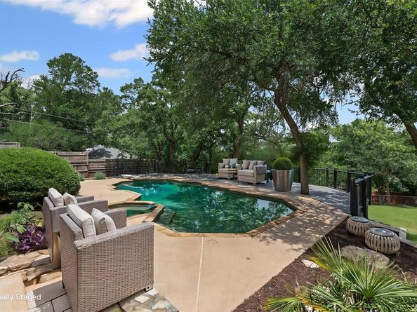 2109  Greta Lane , Fort Worth Texas 76120