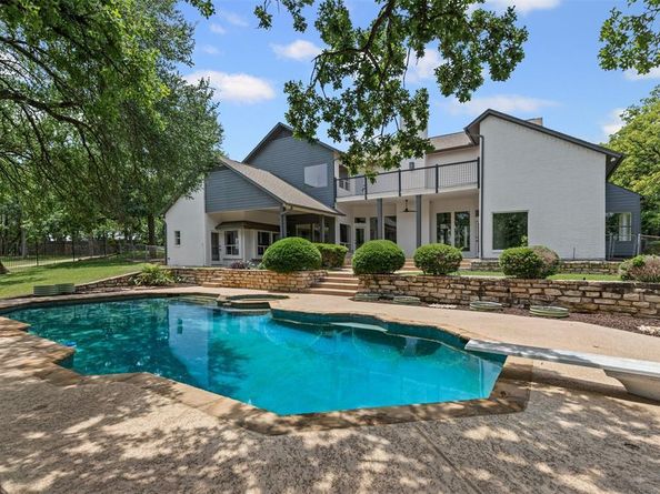 2109  Greta Lane , Fort Worth Texas 76120