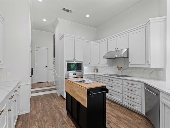 2109  Greta Lane , Fort Worth Texas 76120