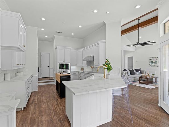 2109  Greta Lane , Fort Worth Texas 76120