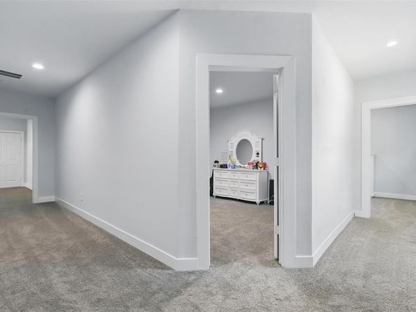 5200  Barbara Road , River Oaks Texas 76114
