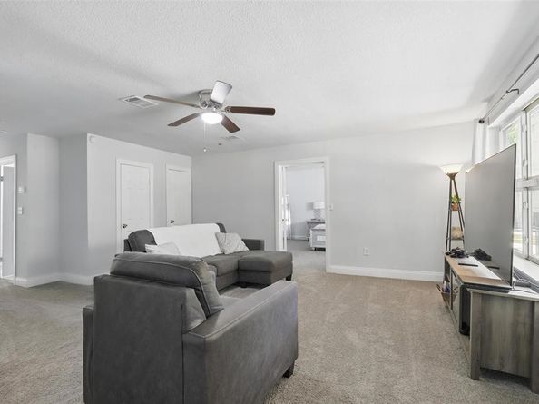 5200  Barbara Road , River Oaks Texas 76114