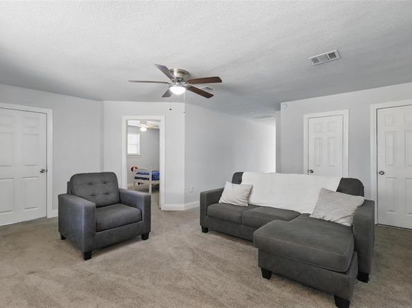 5200  Barbara Road , River Oaks Texas 76114