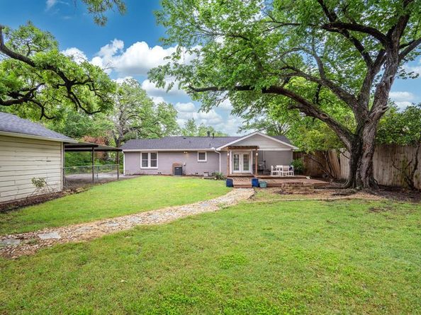 2217  Yucca Avenue , Fort Worth Texas 76111