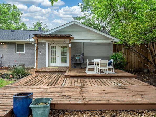 2217  Yucca Avenue , Fort Worth Texas 76111