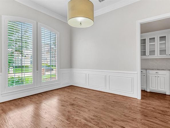 5965  GLENDOWER Lane , Plano Texas 75093