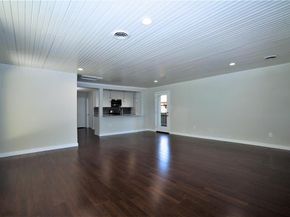 2435  Hillsboro Avenue , Dallas Texas 75228