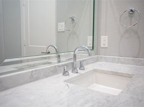 3170  Carmel Street  105, Dallas Texas 75204