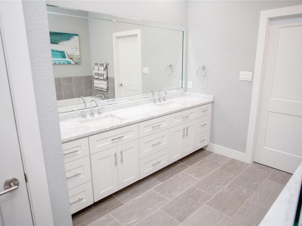 3170  Carmel Street  105, Dallas Texas 75204
