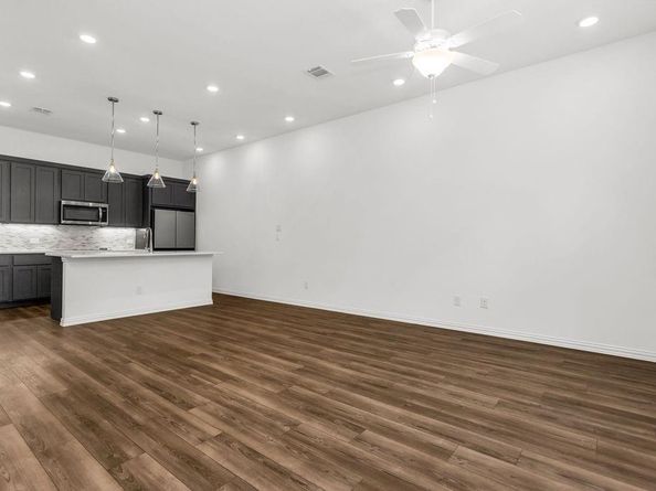7572  Laburnam Road , Dallas Texas 75228