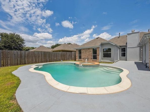 3124  Creek Crossing Road , Mesquite Texas 75181