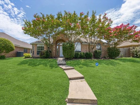 3124  Creek Crossing Road , Mesquite Texas 75181