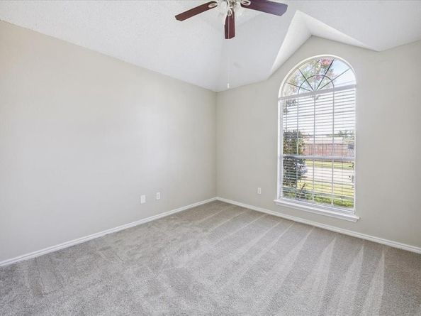 3124  Creek Crossing Road , Mesquite Texas 75181