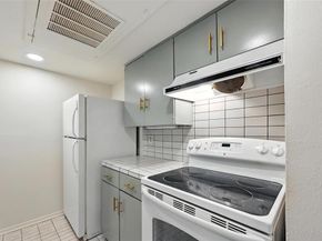 2702  Douglas Avenue  150, Dallas Texas 75219