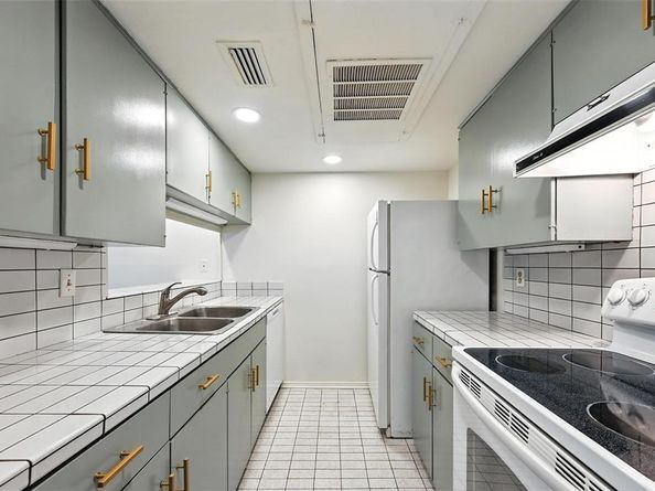 2702  Douglas Avenue  150, Dallas Texas 75219