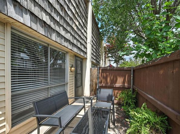 2702  Douglas Avenue  150, Dallas Texas 75219