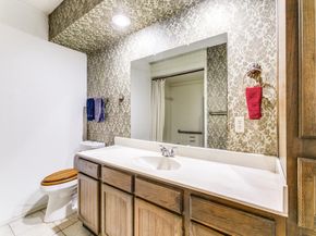 1132 N Irving Heights Drive , Irving Texas 75061